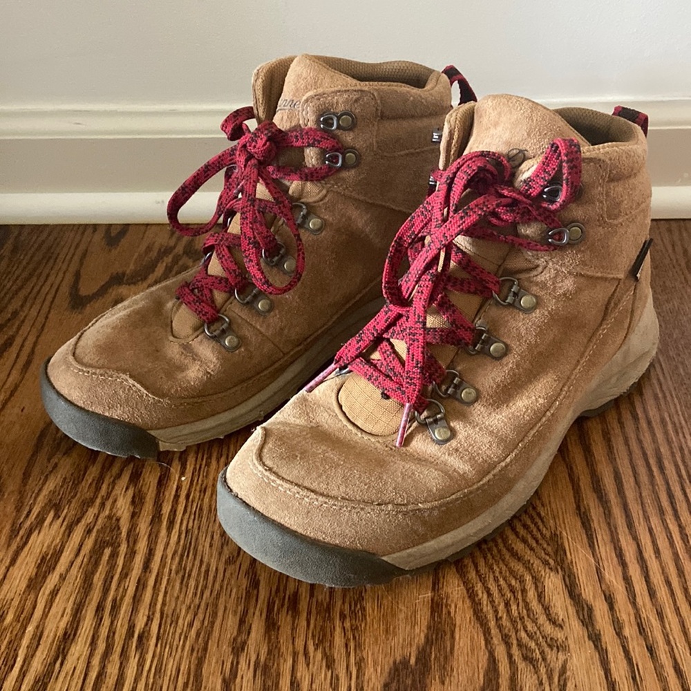 Danner hiking boots size 9